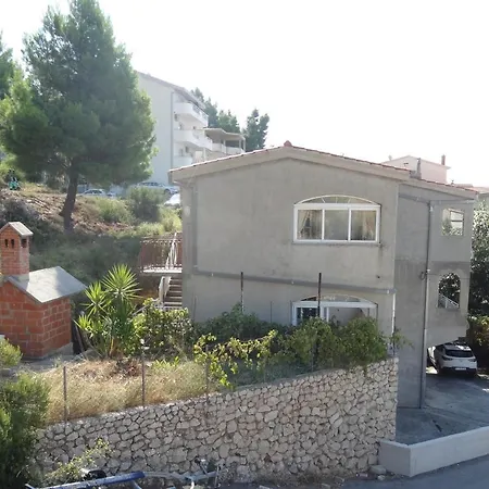 Apartment House Ema - With 11 Kw Ev Station *